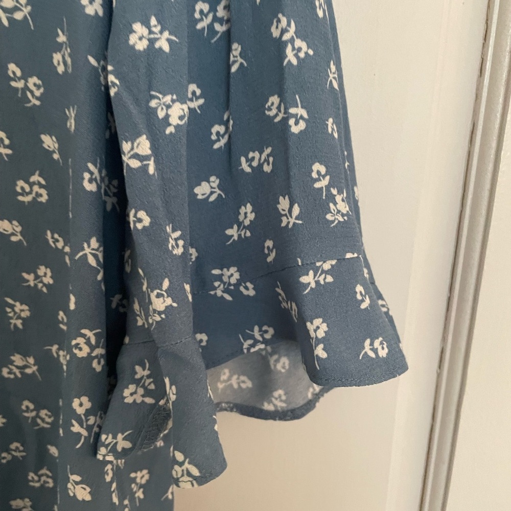 Sezane Pomme Blouse Size 38 (US 6) - Picture 5 of 7